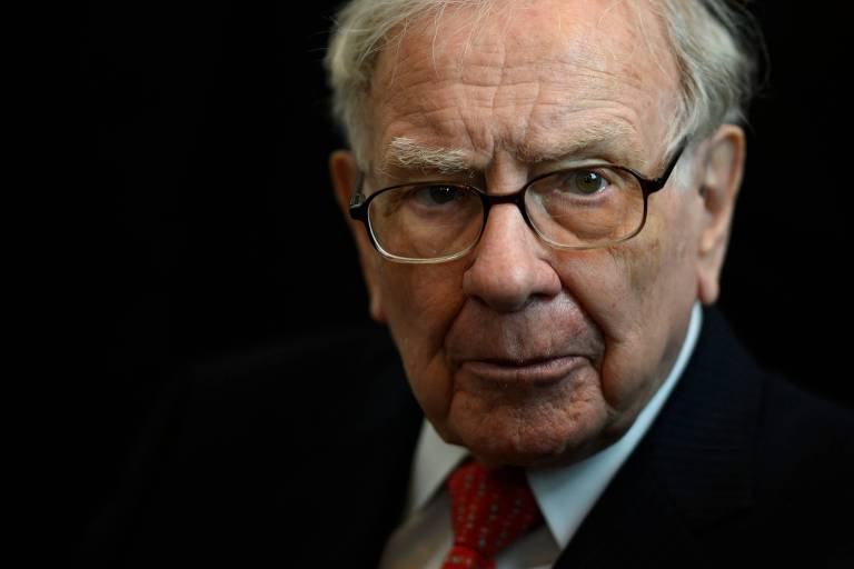 Warren Buffett se despede da Berkshire e encerra uma era que transformou o mundo dos investimentos